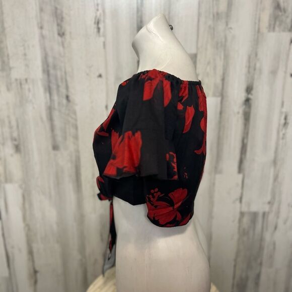 Black Red Floral Off Shoulder Tie Front Crop Top – Size XS - Picture 2 of 4